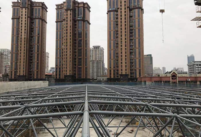 调兵山螺栓球网架结构
