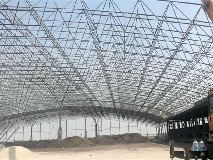 调兵山钢厂料仓网架工程